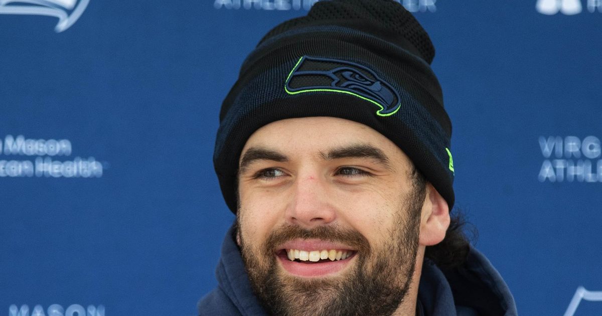 Seahawks special teams captain Nick Bellore re-signs to a 2-year