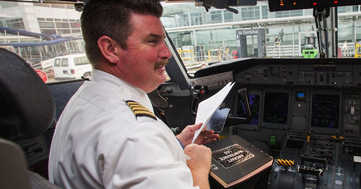 Pilots at Alaska-owned Horizon Air win big pay increases in new contract