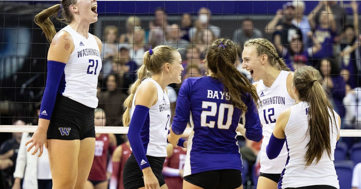 Washington opens Pac12 volleyball play with sweep of Washington State