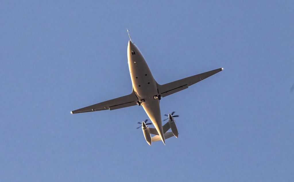 First allnew, electric commuter airplane takes flight at Moses Lake