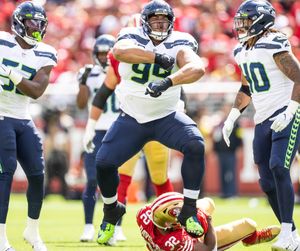 Seahawks vs. 49ers recap: Seattle offense inept, defense overpowered in  27-7 loss - Field Gulls