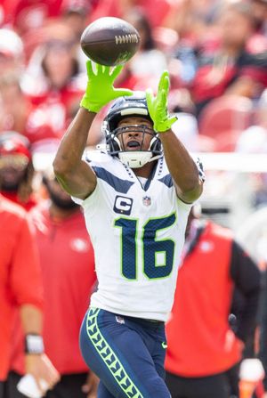 Seattle Seahawks tight end Will Dissly during an NFL football game against  the San Francisco 49ers, Sunday, Dec. 5, 2021, in Seattle. The Seahawks won  30-23. (AP Photo/Ben VanHouten Stock Photo - Alamy