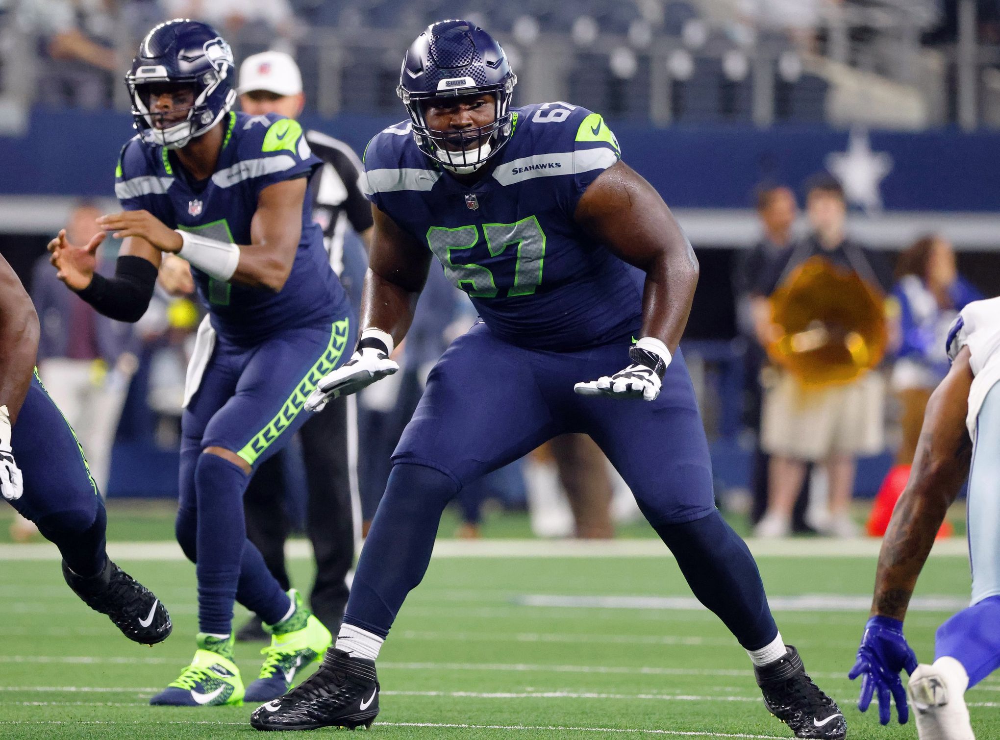 Seahawks veteran leader Duane Brown doesn't move like an offensive