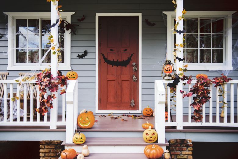 Here\'s when to start decorating for Halloween this year, according ...