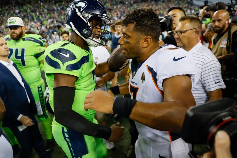Photos: Wilson, Broncos ride into Seattle for Monday Night Football