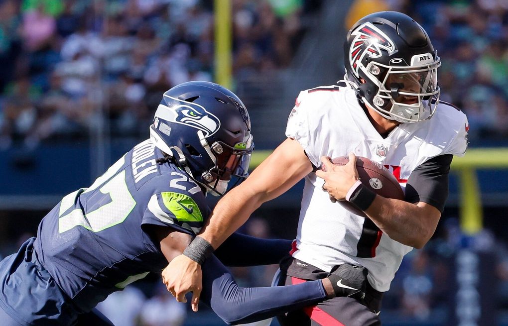 Seahawks survive Falcons 26-24 after uncharacteristic defensive