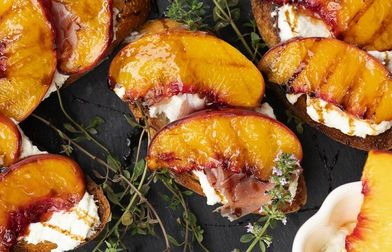 This peach and ricotta crostini pairs the sweetness of summer peaches with lemon and creamy ricotta for a perfect end of summer treat.
