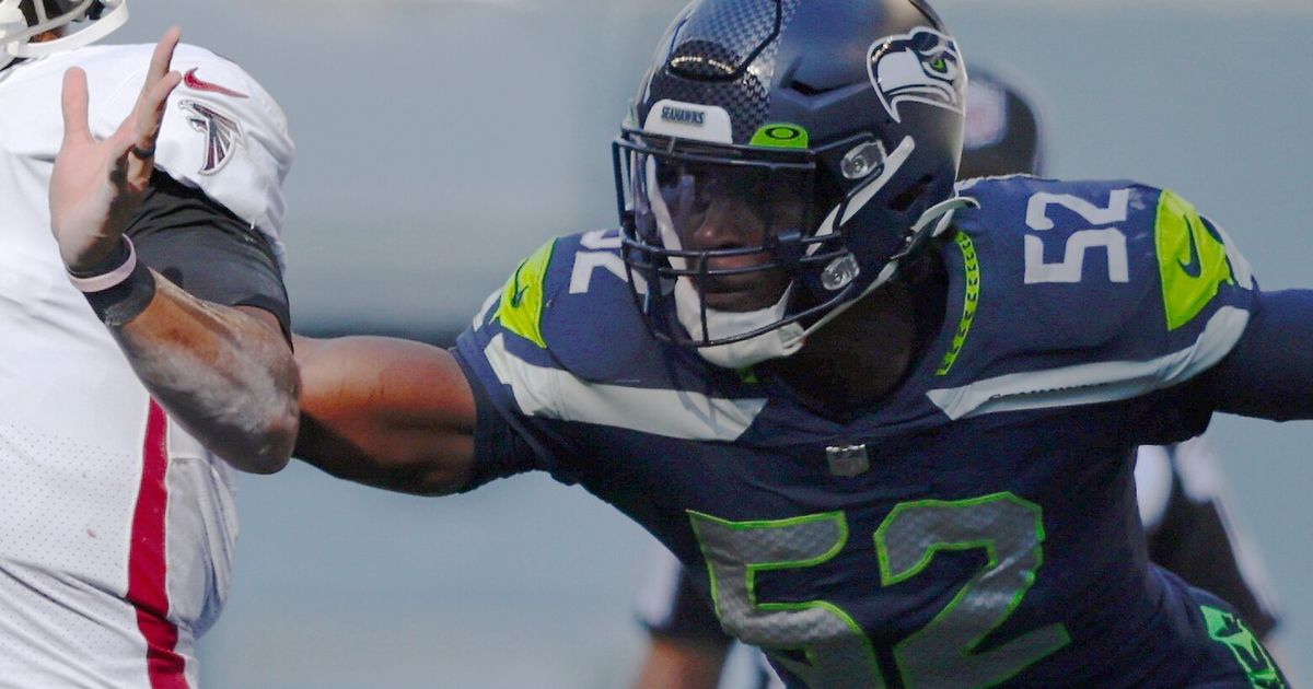 Seattle Seahawks defensive end Darrell Taylor (52) runs during an NFL  football game against the Los Angeles Rams, Sunday, Dec. 4, 2022, in  Inglewood, Calif. (AP Photo/Kyusung Gong Stock Photo - Alamy