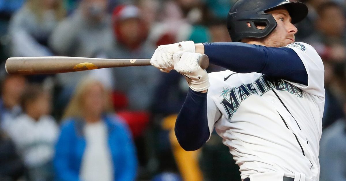 Mariners Outfielder Jarred Kelenic Broke His Foot Kicking a Water Cooler -  Bleacher Nation