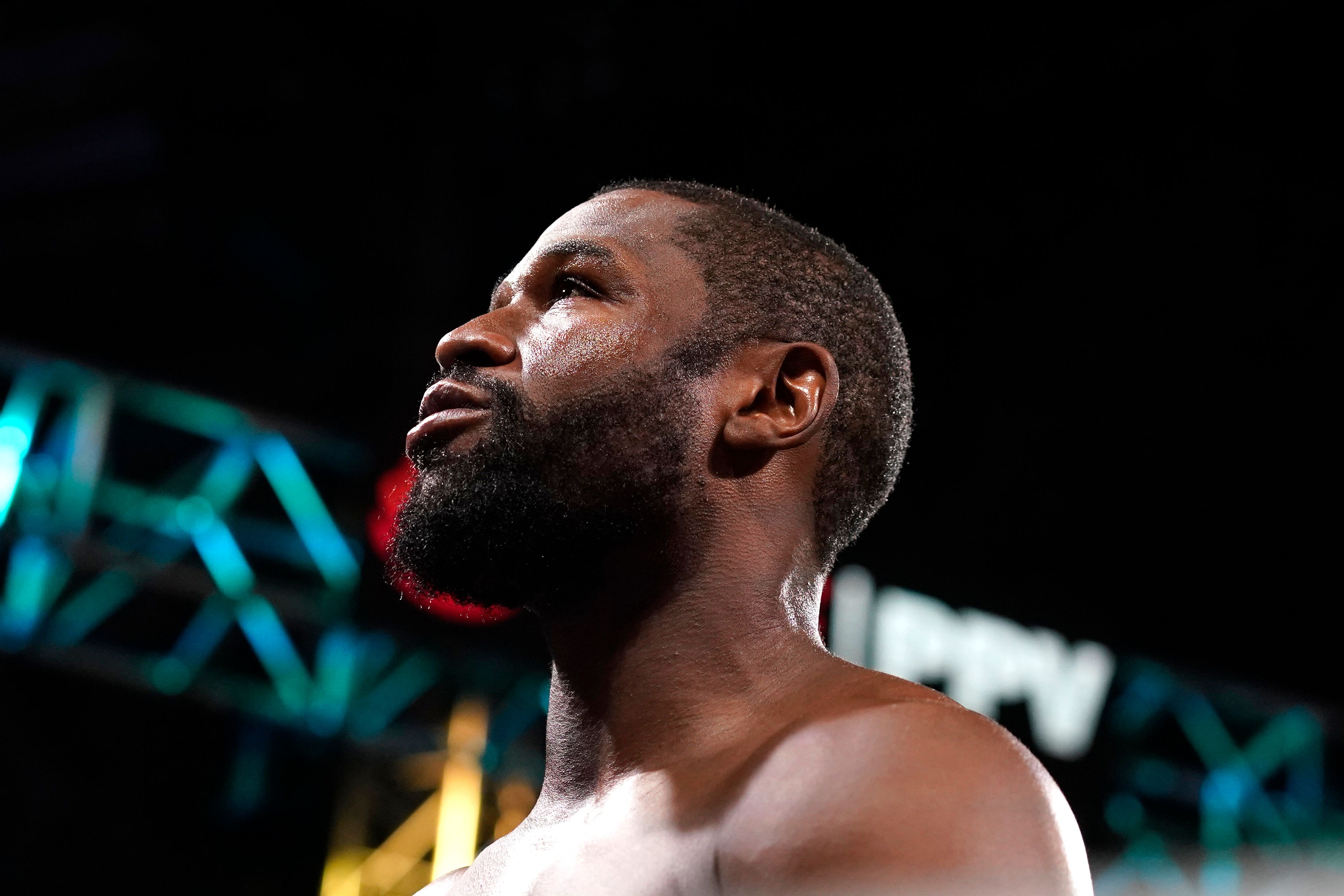 Mayweather says Japanese fans will 'see the old pretty boy' | The