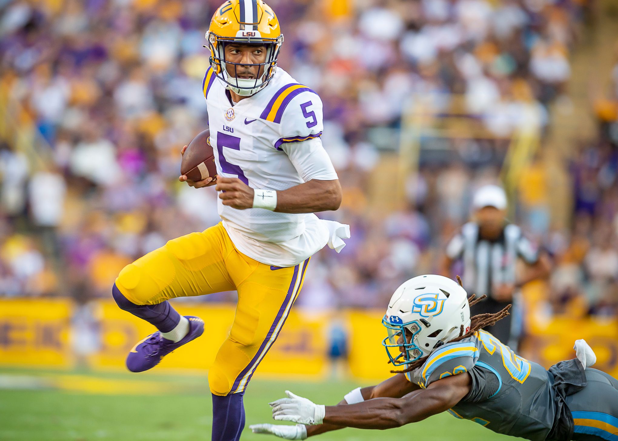 LSU rolls in second half to SEC title