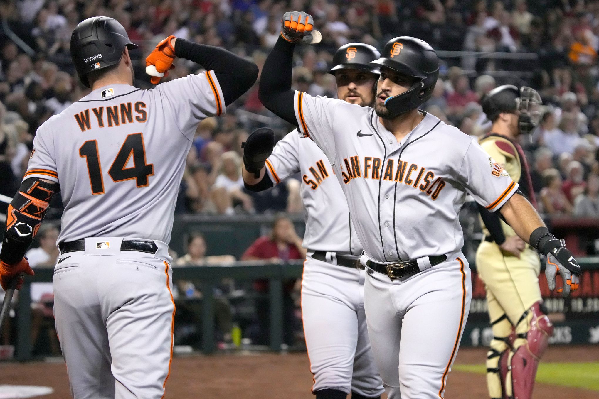 Longoria 2 HRs, 5 RBIs, Giants win 10 of 11, beat Dbacks