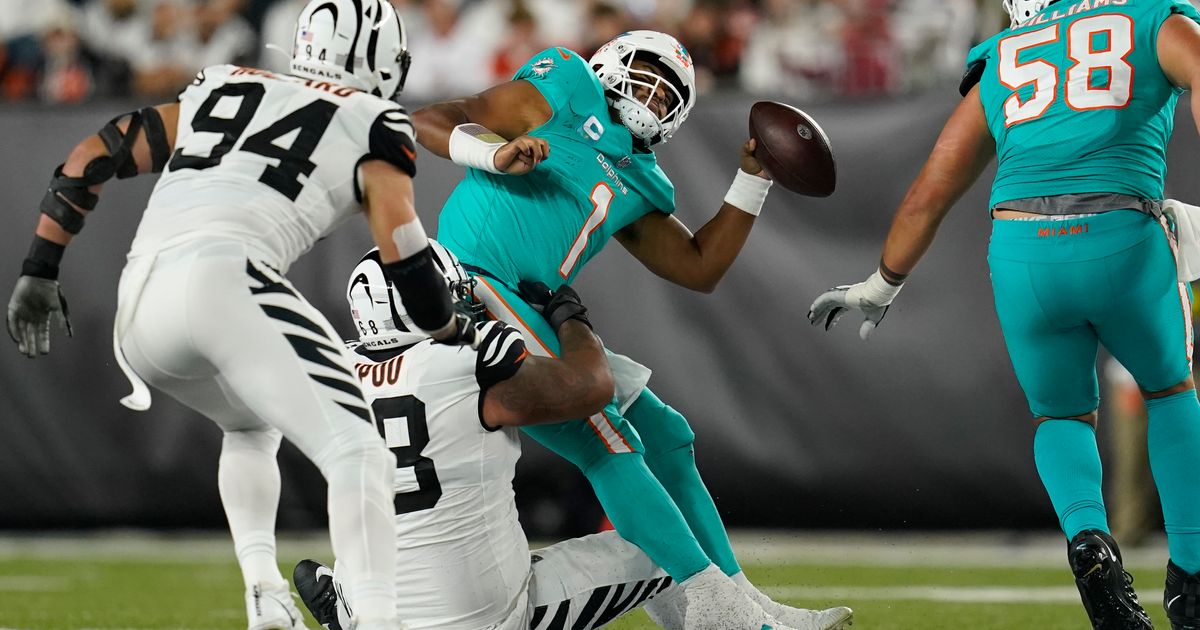 Miami Dolphins QB Tua Tagovailoa speaks out on throwing 3 interceptions vs. Buffalo  Bills - Dolphin Nation