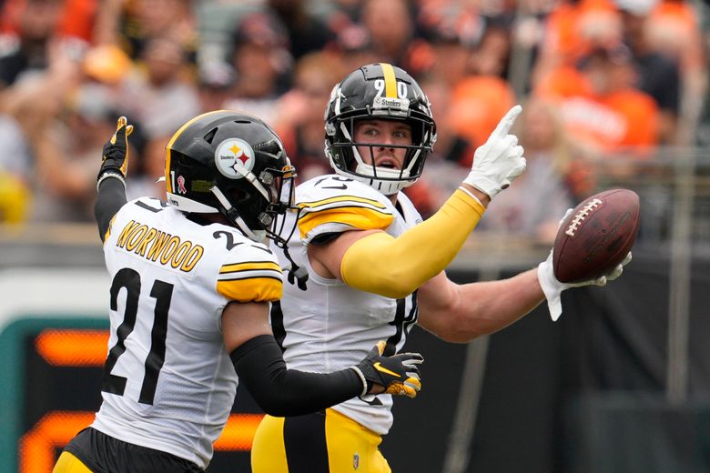 Steelers' T.J. Watt leaves vs Bengals with pectoral injury