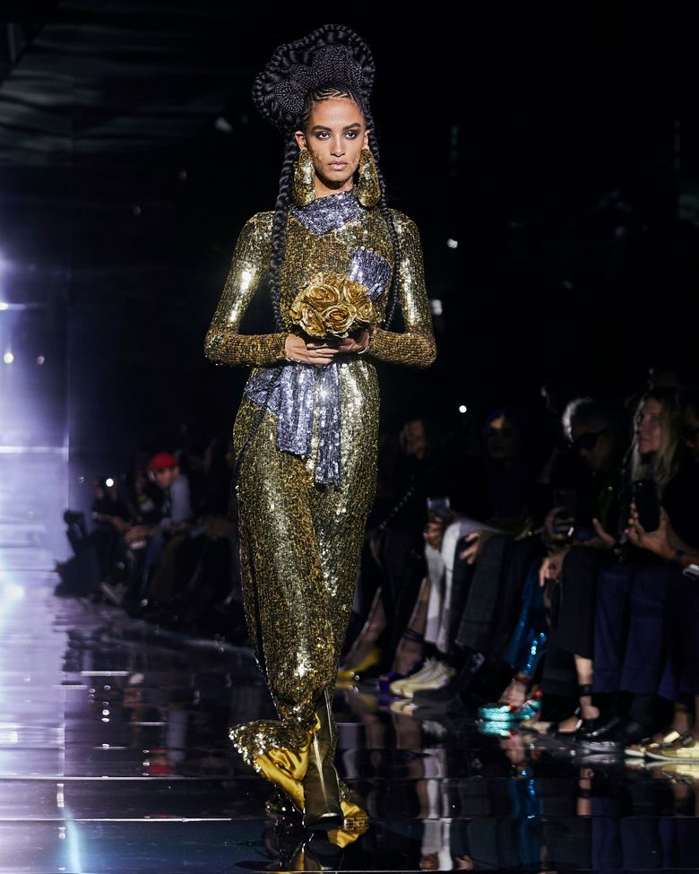 Tom Ford closes Fashion Week with big hair, miles of sparkle | The Seattle  Times