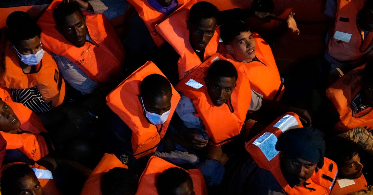 Spanish charity rescues 372 in central Mediterranean; 1 dead The