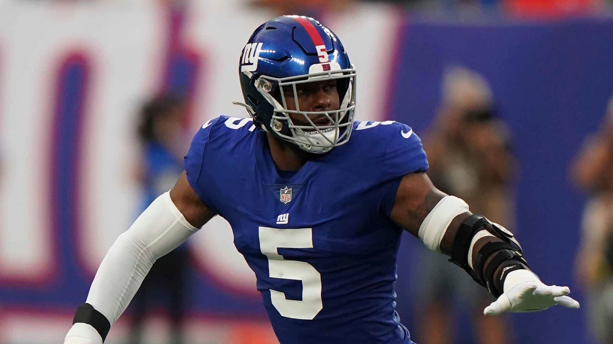 New York Giants defensive end Kayvon Thibodeaux (5) during the first half  of a preseason NFL