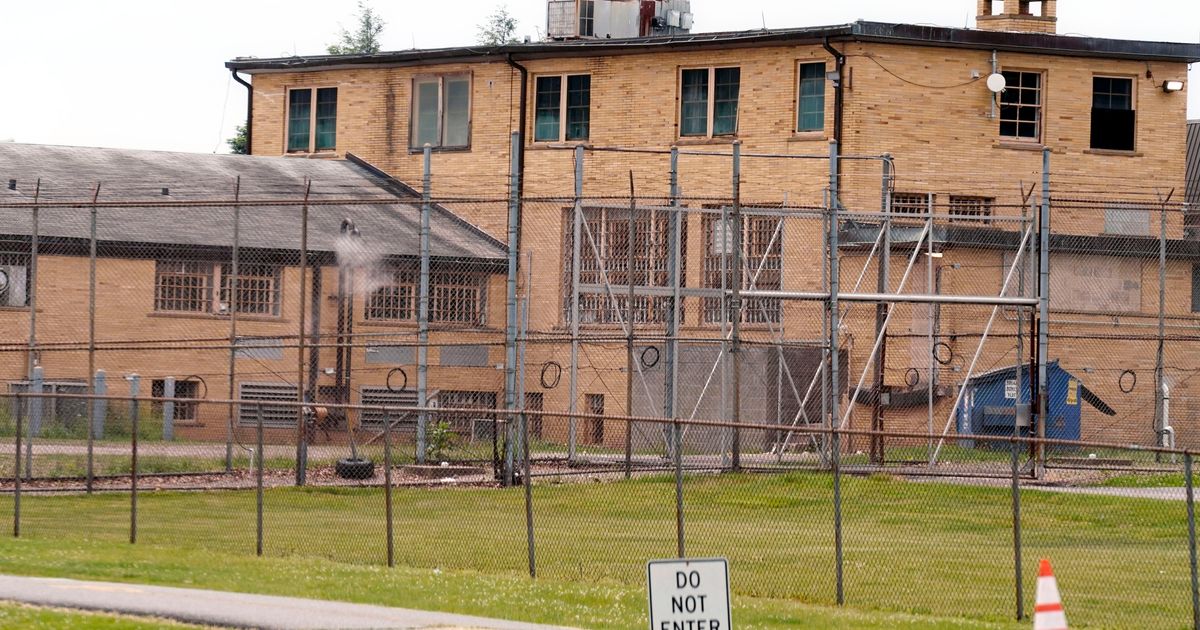14 guards indicted on misconduct charges at women’s prison The