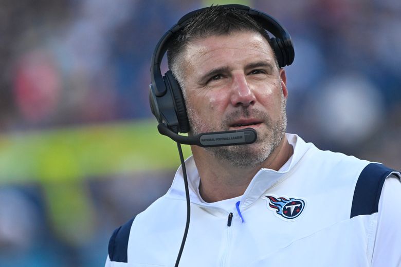 Titans Pro Bowl linebacker Harold Landry tears ACL