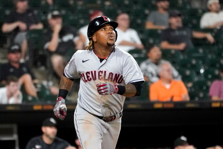 Tony LaRussa not happy with his catcher Seby Zavala after calling