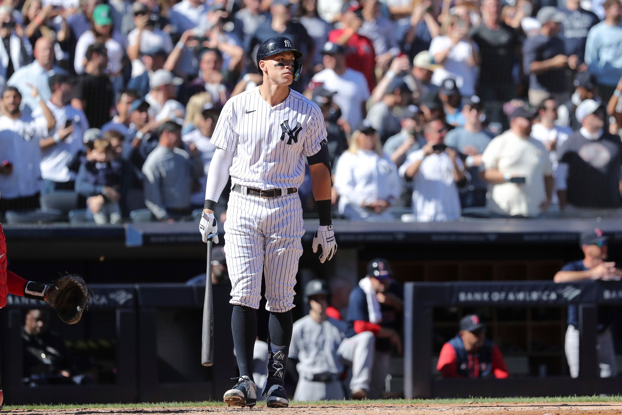Yankees' Aaron Judge Breaks Roger Maris's AL Home-Run Record - Bloomberg