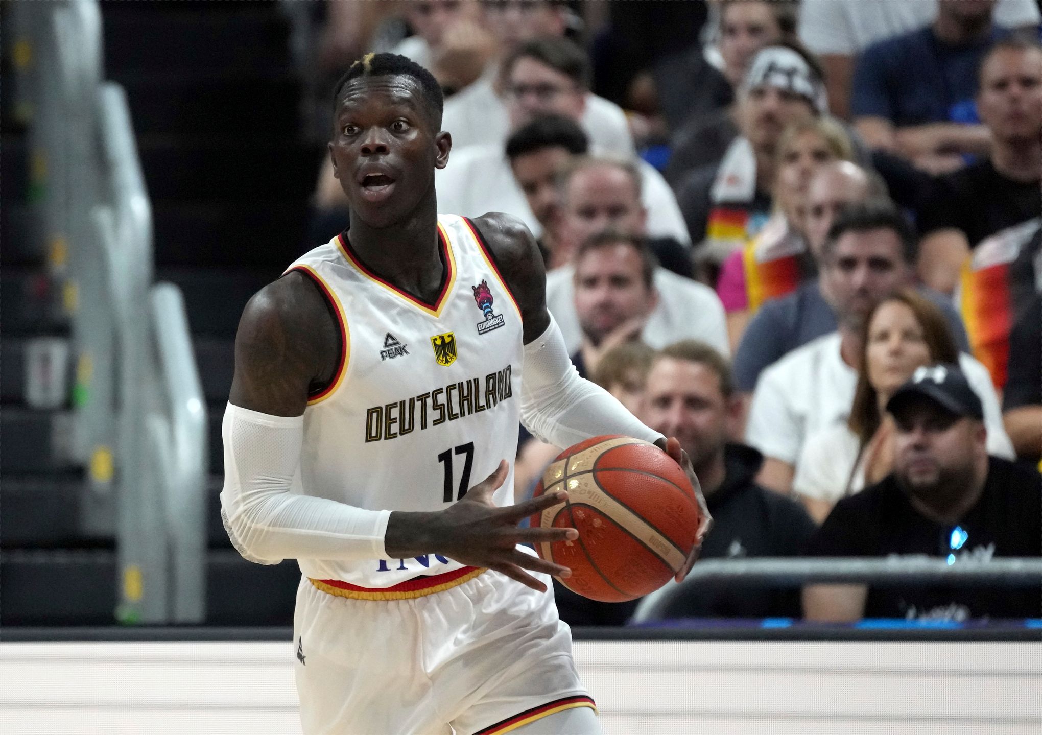 LeBron James is happy Dennis Schroder is returning to Lakers