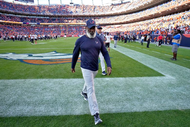 Houston Texans: Win brings loss of top pick, Lovie Smith's job