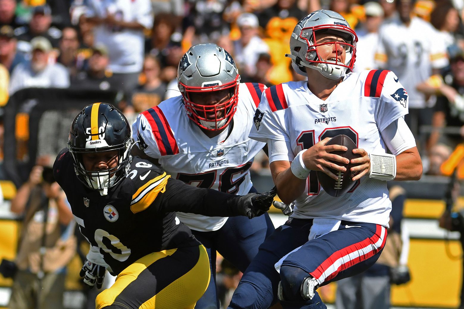 O-line improvement key in bounce-back win by Patriots