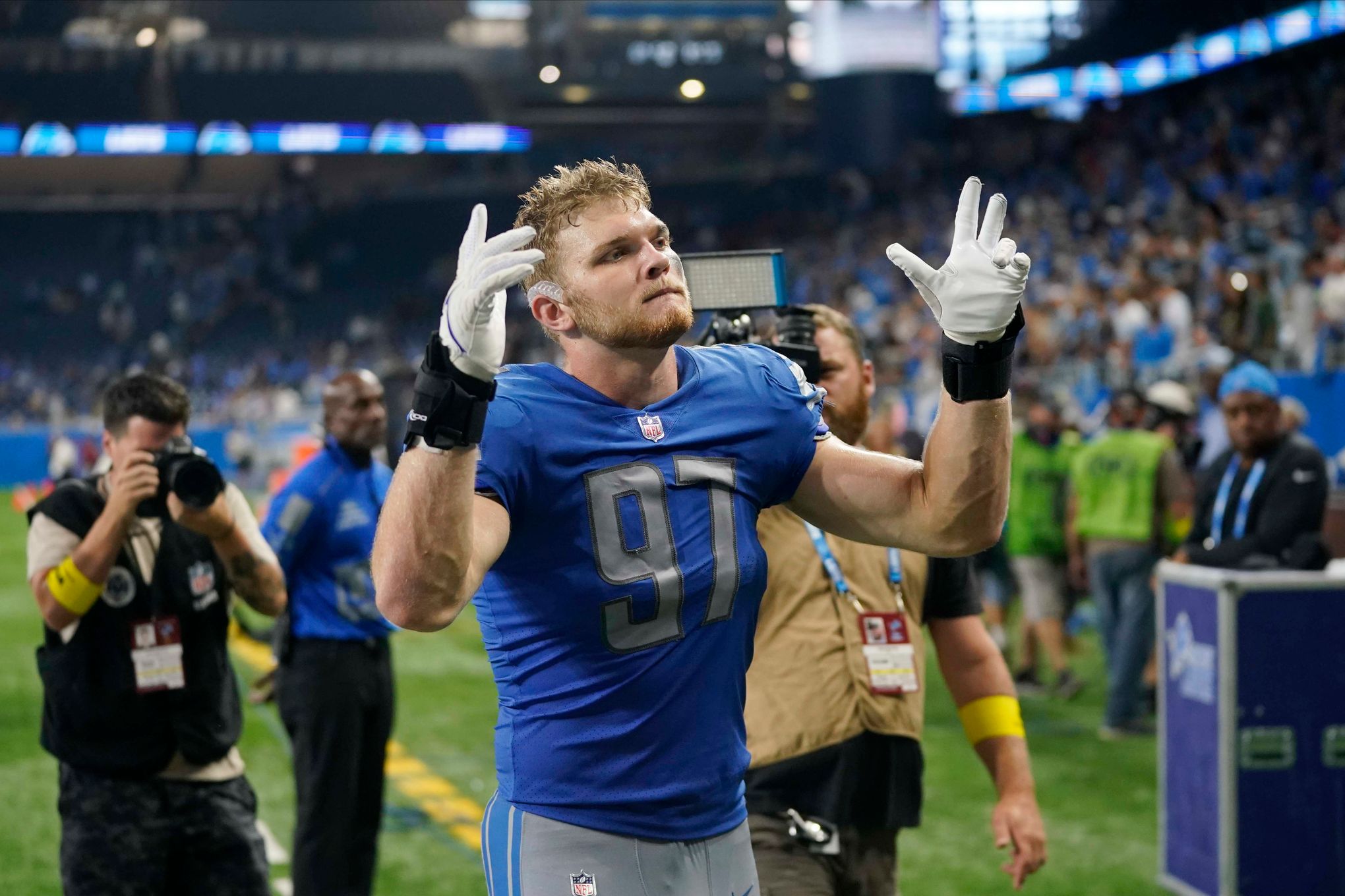 Dan Skipper Makes First Start For Detroit Lions In Win Over