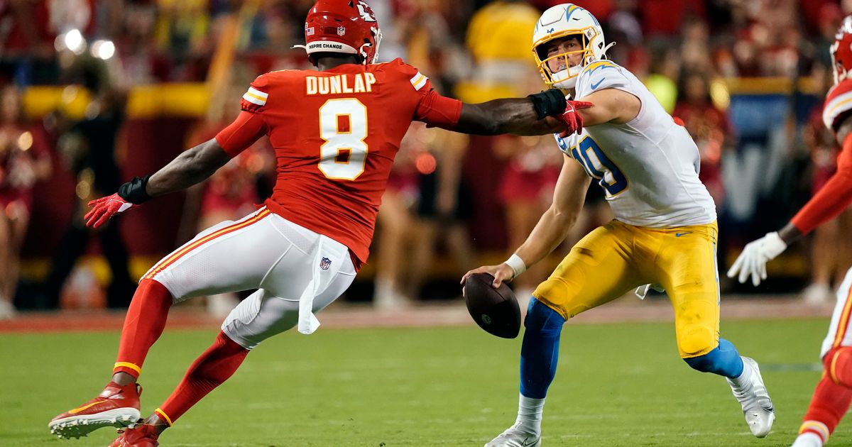 Chargers’ Herbert daytoday with fractured rib cartilage The Seattle