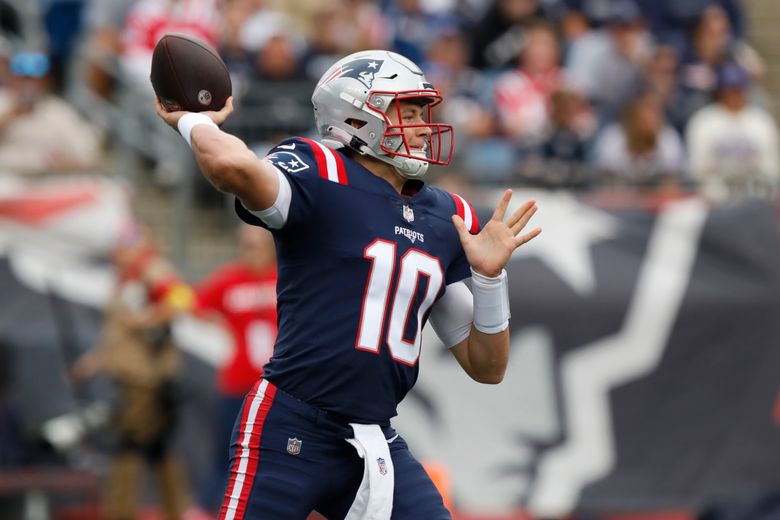 Patriots QB Mac Jones returns to practice, game status unknown