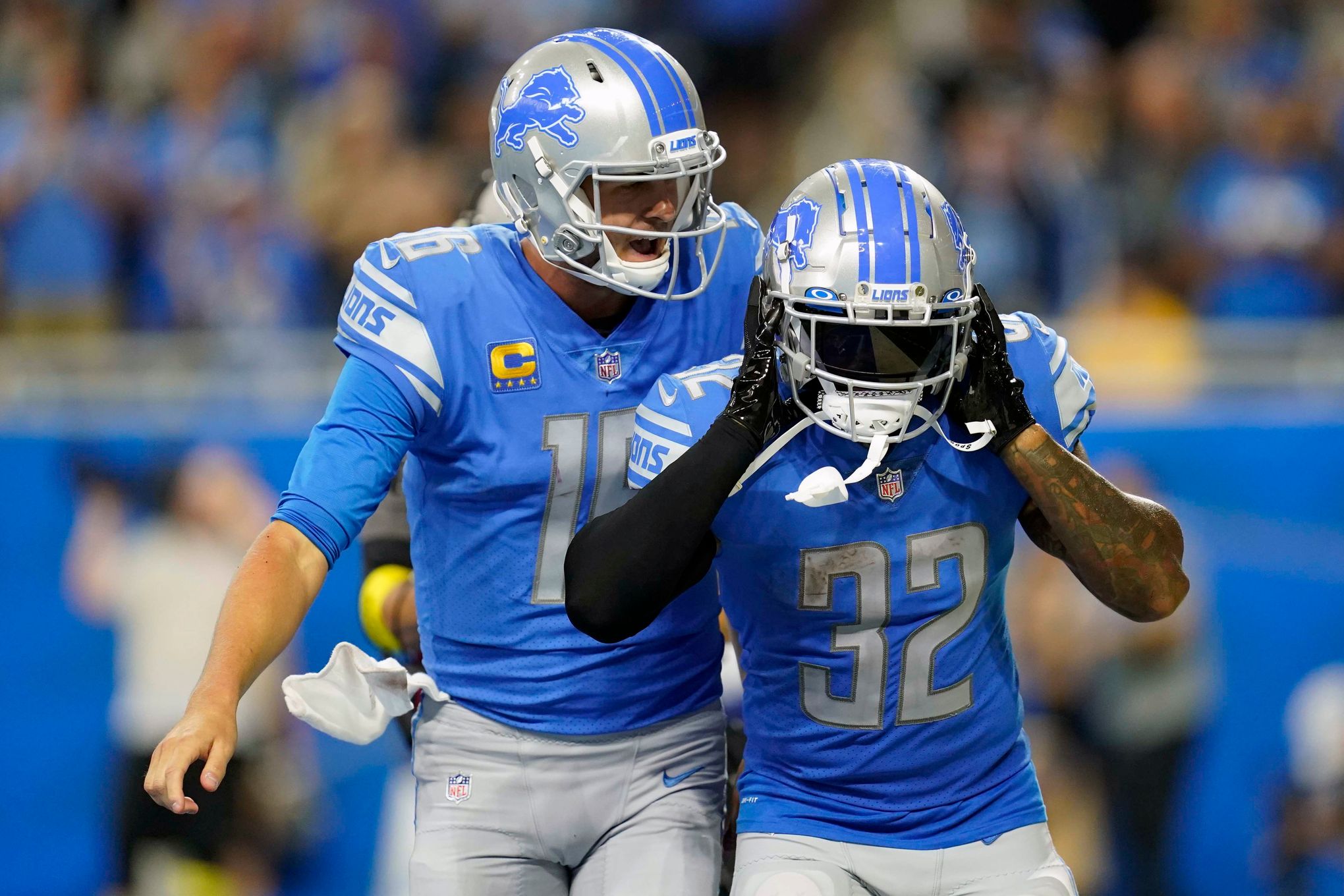 Goff throws 4 TD passes as Lions hold on to beat Commanders 36-27 National  News - Bally Sports