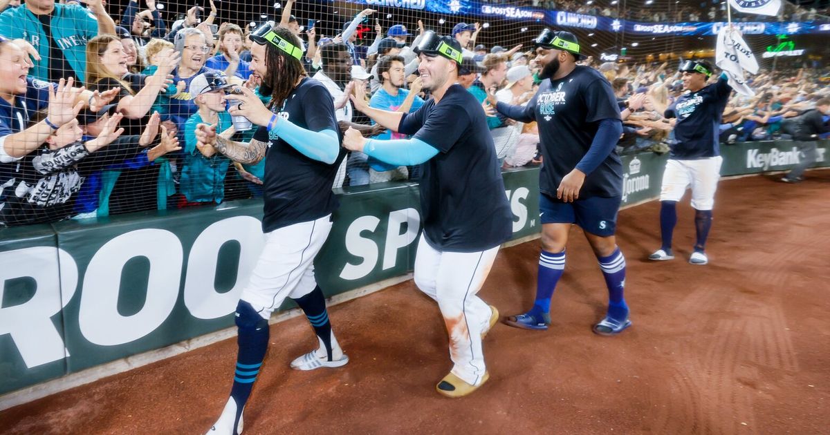 21-YEAR DROUGHT OVER!!! Mariners' resilience all season long gets them  Postseason berth!! 