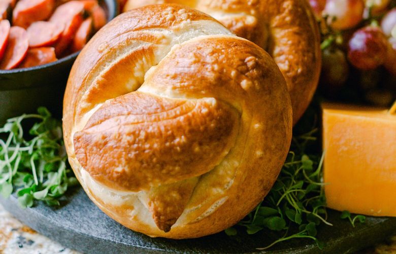These pretzels are the perfect snack to serve at your next football Sunday party, to serve on an Oktoberfest-themed board or to wow your friends at your next gathering.