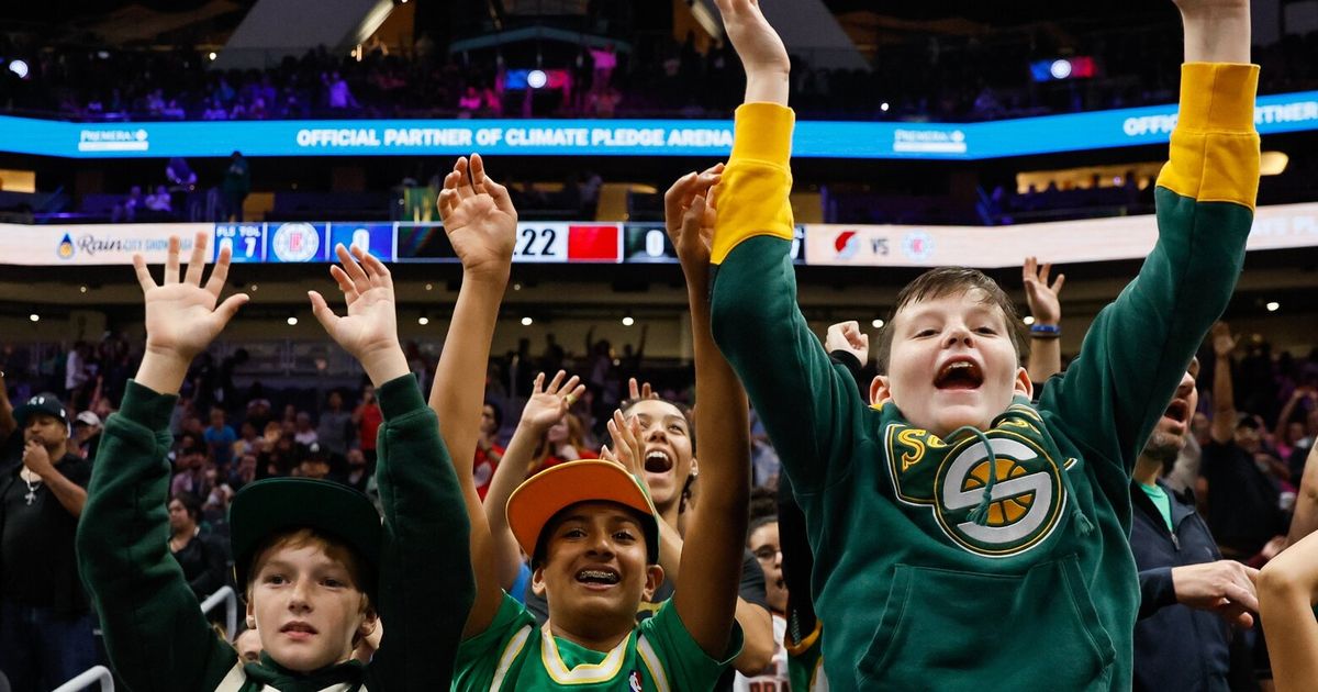 Photos NBA preseason game at Climate Pledge Arena The Seattle Times