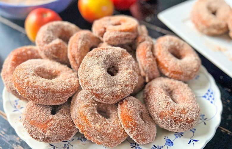 Apple cider donuts are a seasonal favorite in fall, when Pennsylvania apple cider is widely available at markets. (Gretchen McKay/Pittsburgh Post-Gazette/TNS) 60103676W