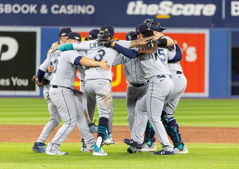 Mariners shut out Blue Jays in Game 1 of wild card behind Luis