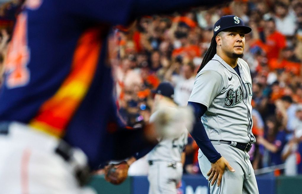 Yordan Álvarez two-run HR downs Mariners in 4-2 loss to Astros in Game 2