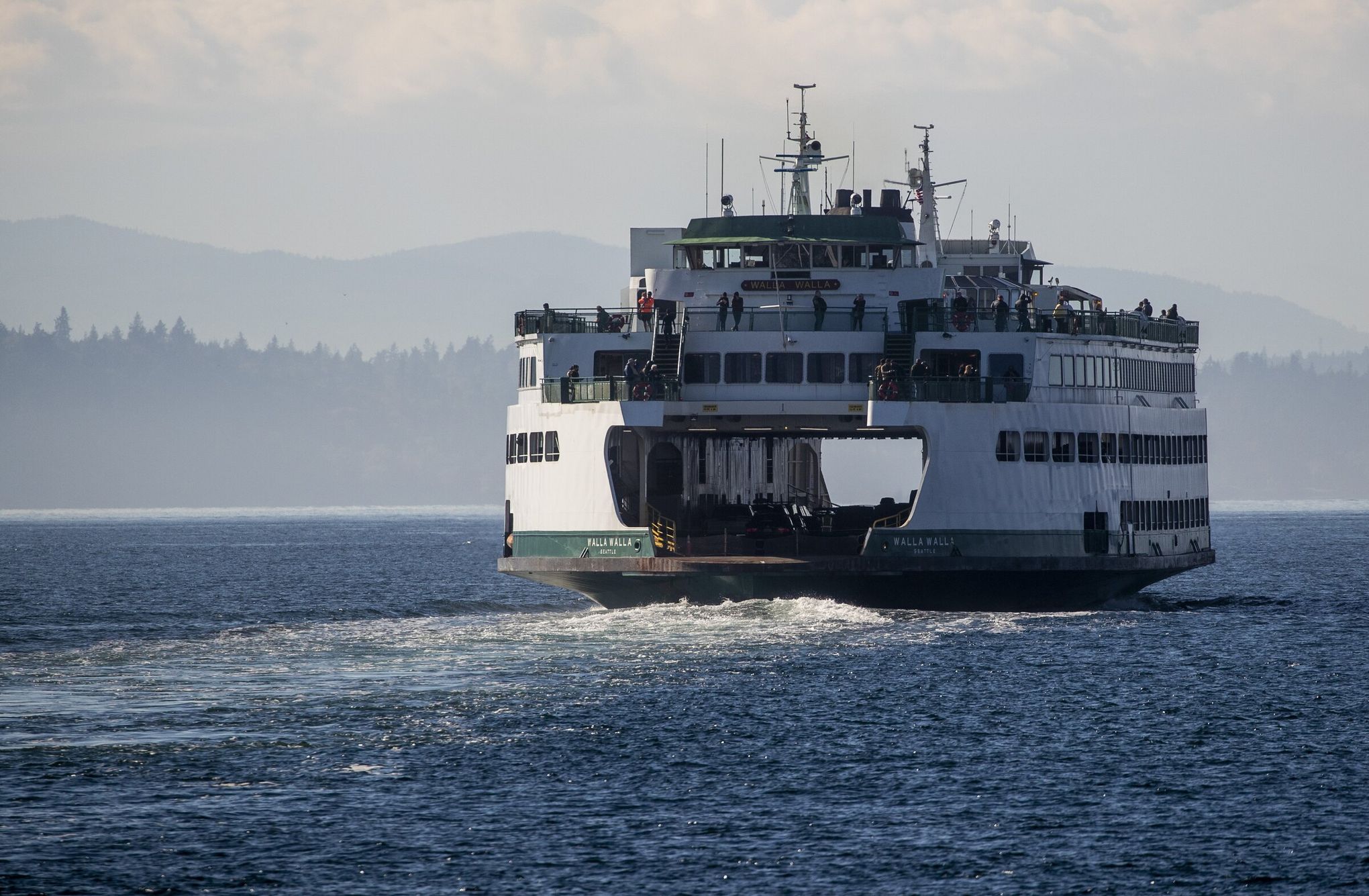 M/V Mariners 'Good Vibes Only,' Washington ferries cheer on the M's with  name change