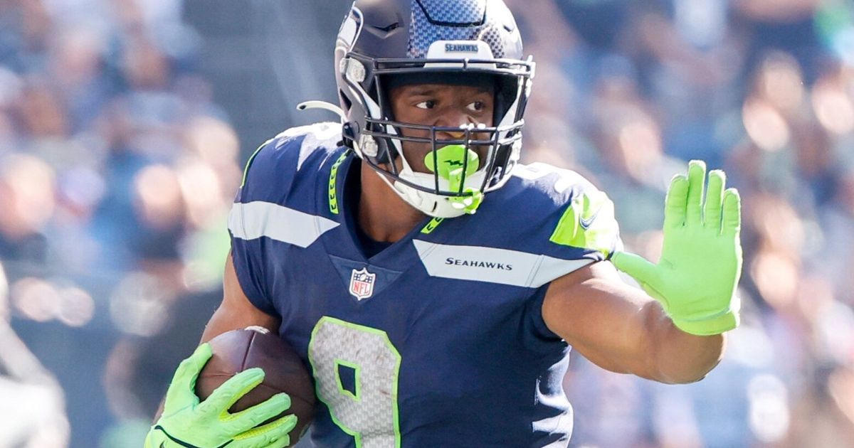 Seattle Seahawks tight end Colby Parkinson (84) during an NFL football game  against the Arizona Cardinals, Sunday, Oct. 16, 2022, in Seattle, WA. The  Seahawks defeated the Cardinals 19-9. (AP Photo/Ben VanHouten