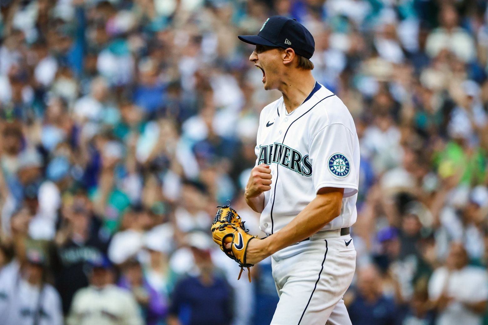 Seattle Mariners' George Kirby Goes Viral For Throwing Insane