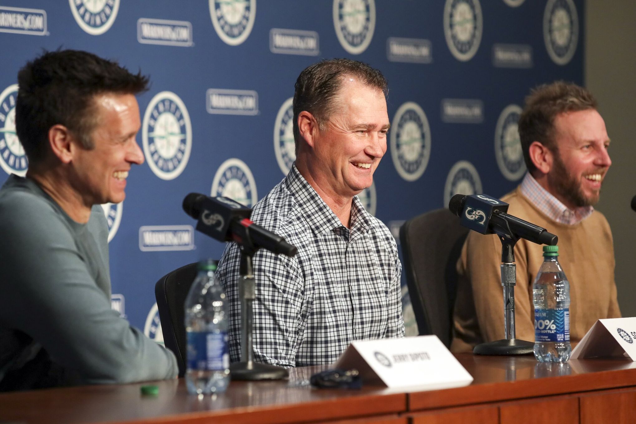 Dansby Swanson at Introductory Press Conference: 'Everybody Knows