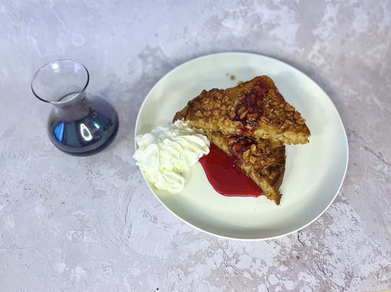 Combine breakfast and Halloween with this autumn French toast recipe Combine breakfast and Halloween with this autumn French toast recipe
