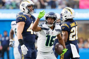 Seattle Seahawks alone atop NFC West after defeating Chargers 37-23