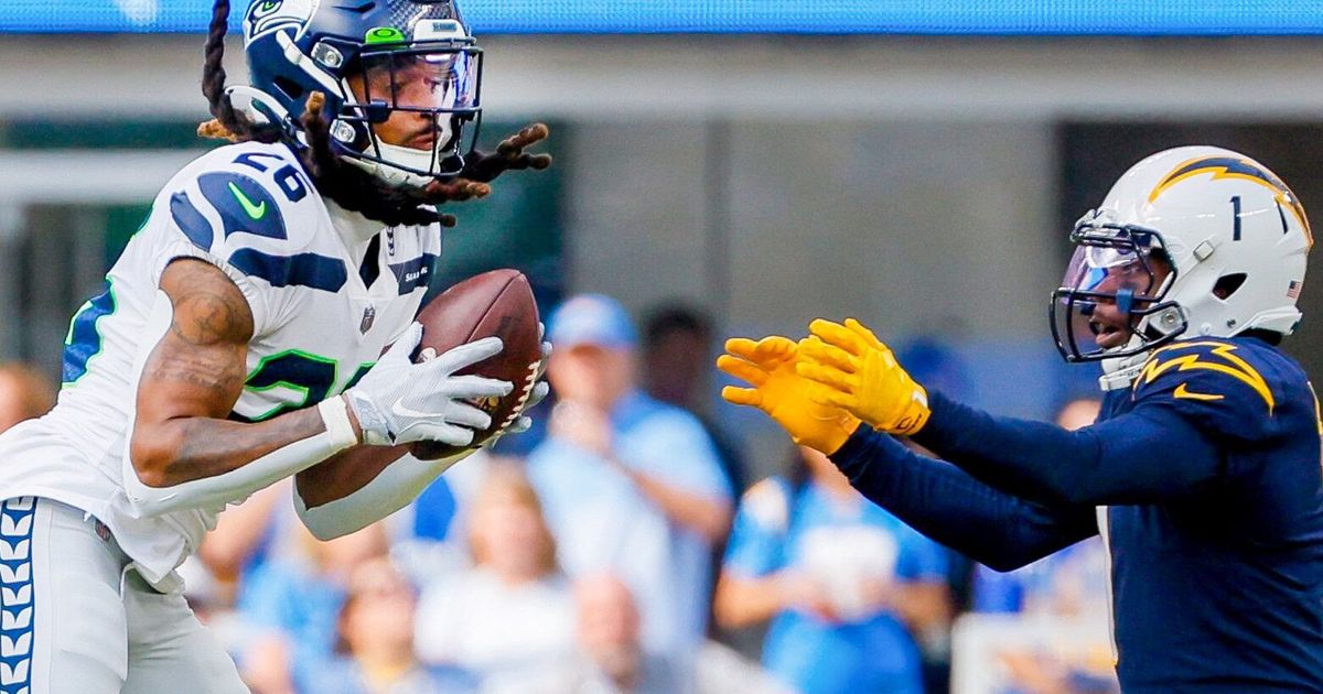 Walker, Goodwin lead Seahawks to 37-23 win over Chargers