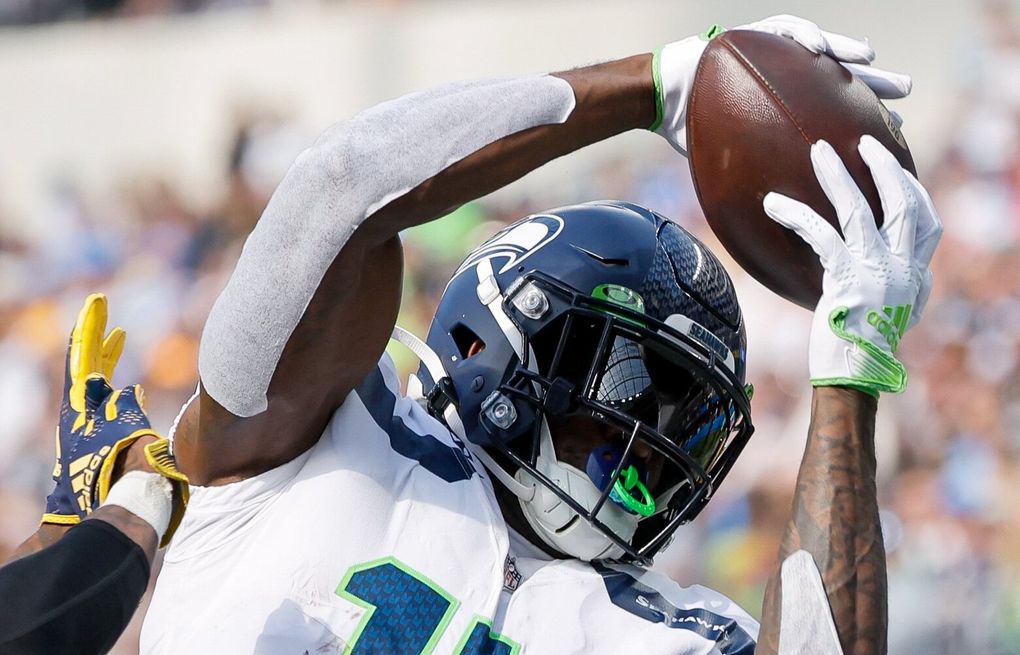 Seattle Seahawks WR DK Metcalf Injured vs. Cincinnati Bengals: Tracker -  Sports Illustrated Seattle Seahawks News, Analysis and More