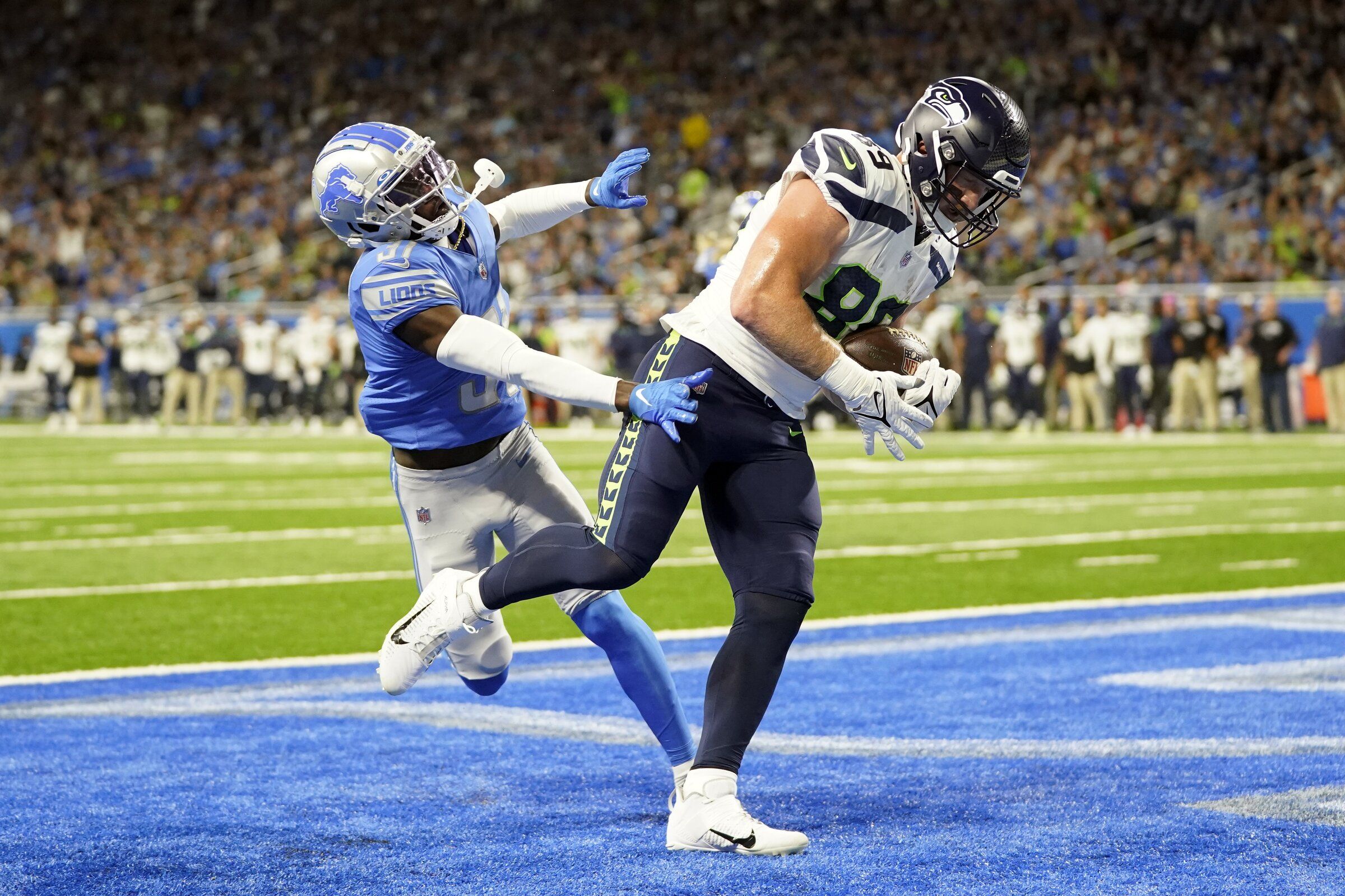 Lions defense crashes and burns as Seahawks win shootout 48-45 National  News - Bally Sports