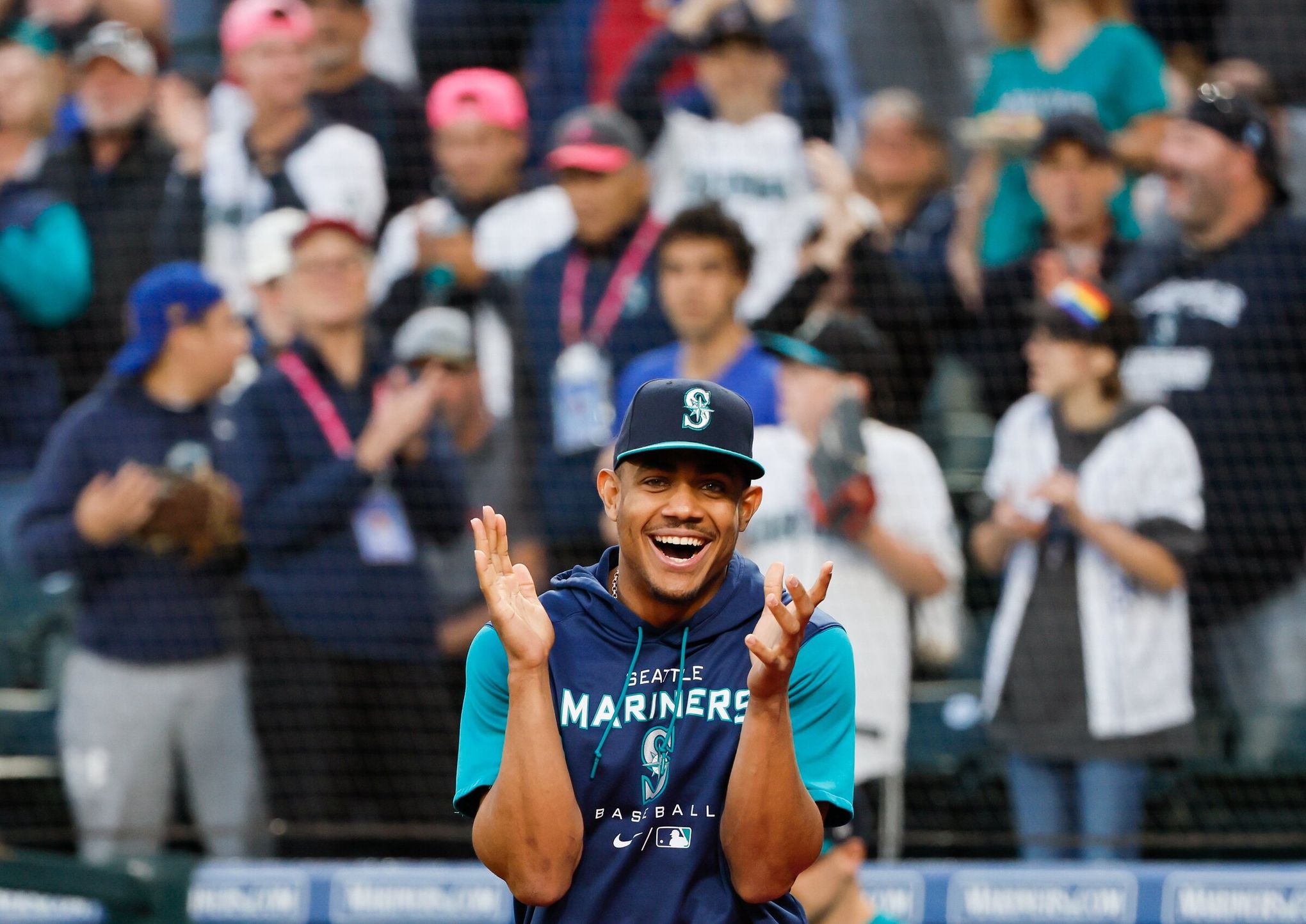 The Astros and Mariners tie the record for longest MLB playoff