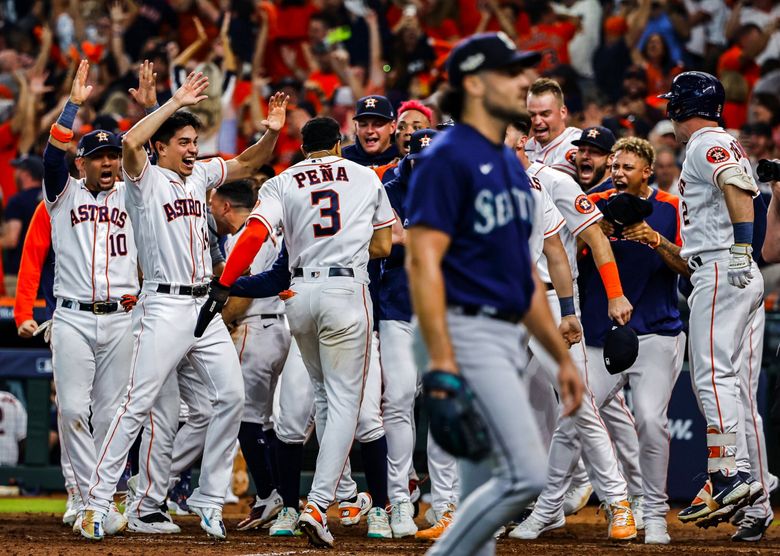 Mariners show off new uniforms, but they don't help them connect vs. Astros