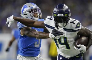 Reporter Bob Condotta grades the Seahawks' 48-45 win over the Lions